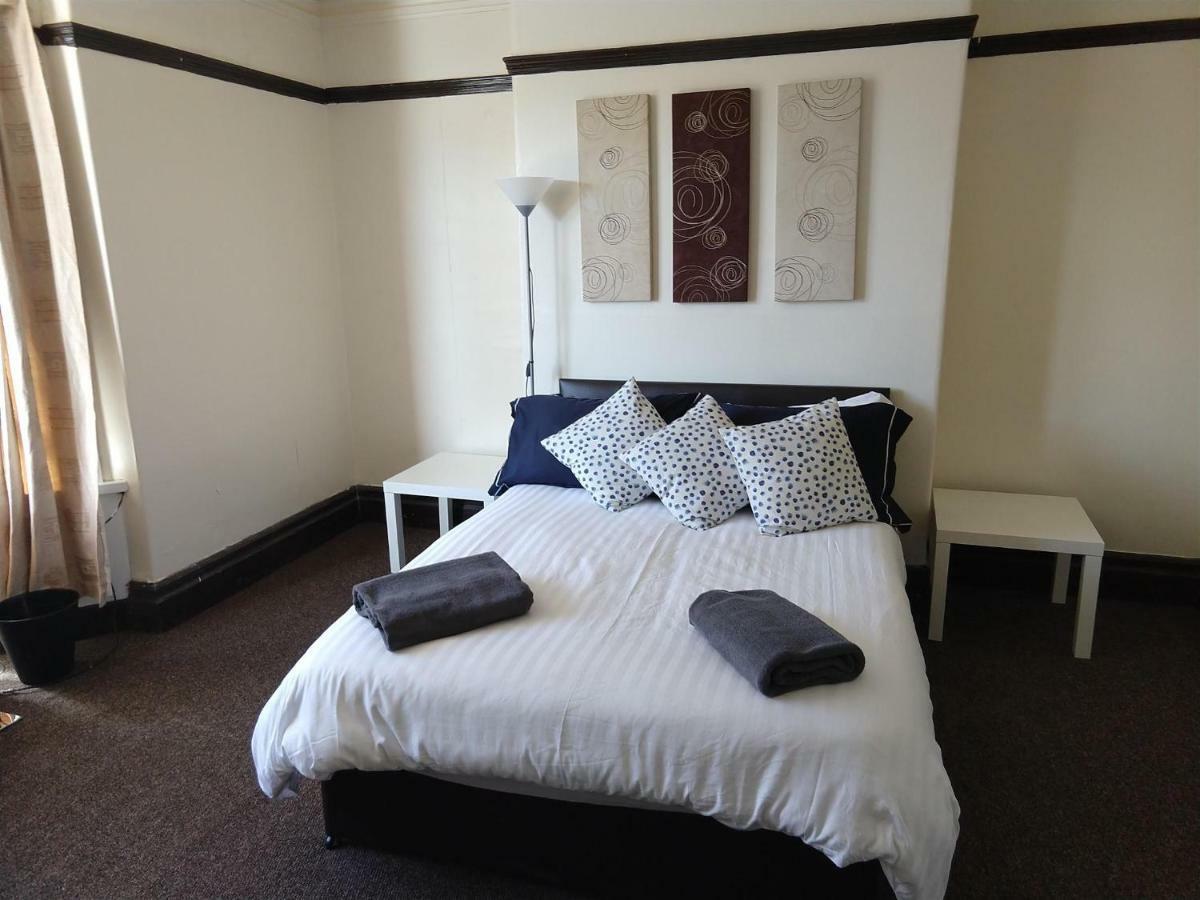 John St Town House - Self Catering - Guesthouse Style - Great Value Family And Double Rooms Workington Dış mekan fotoğraf